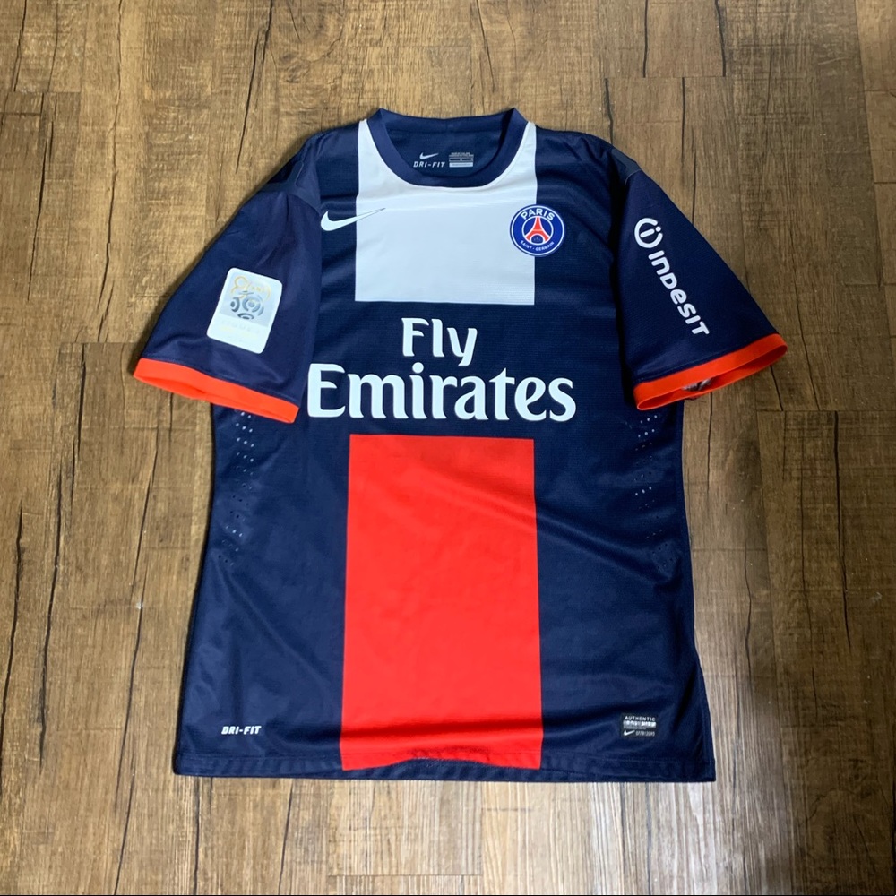 Vintage David Beckham PSG authentic jersey Sz. LG